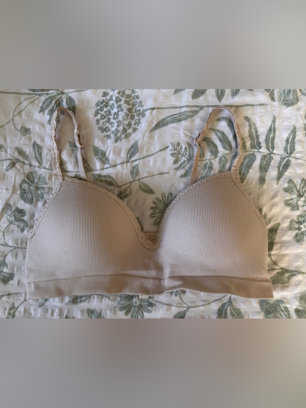 PINK Comfort
Seamless Push-Up Wireless Bralette